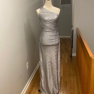 Laundry size 0 gown silver